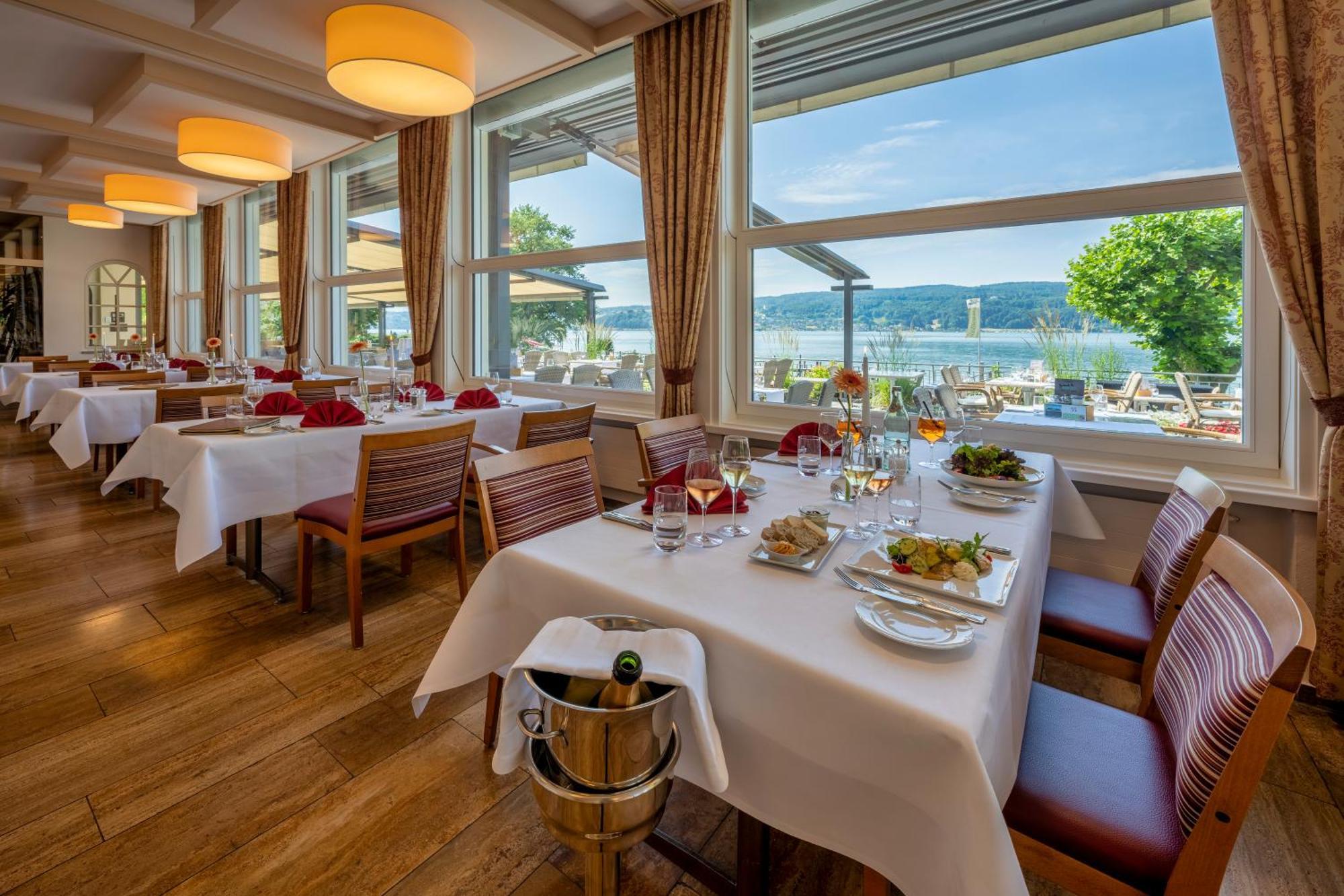 Strandhotel Loechnerhaus Райхенау Экстерьер фото