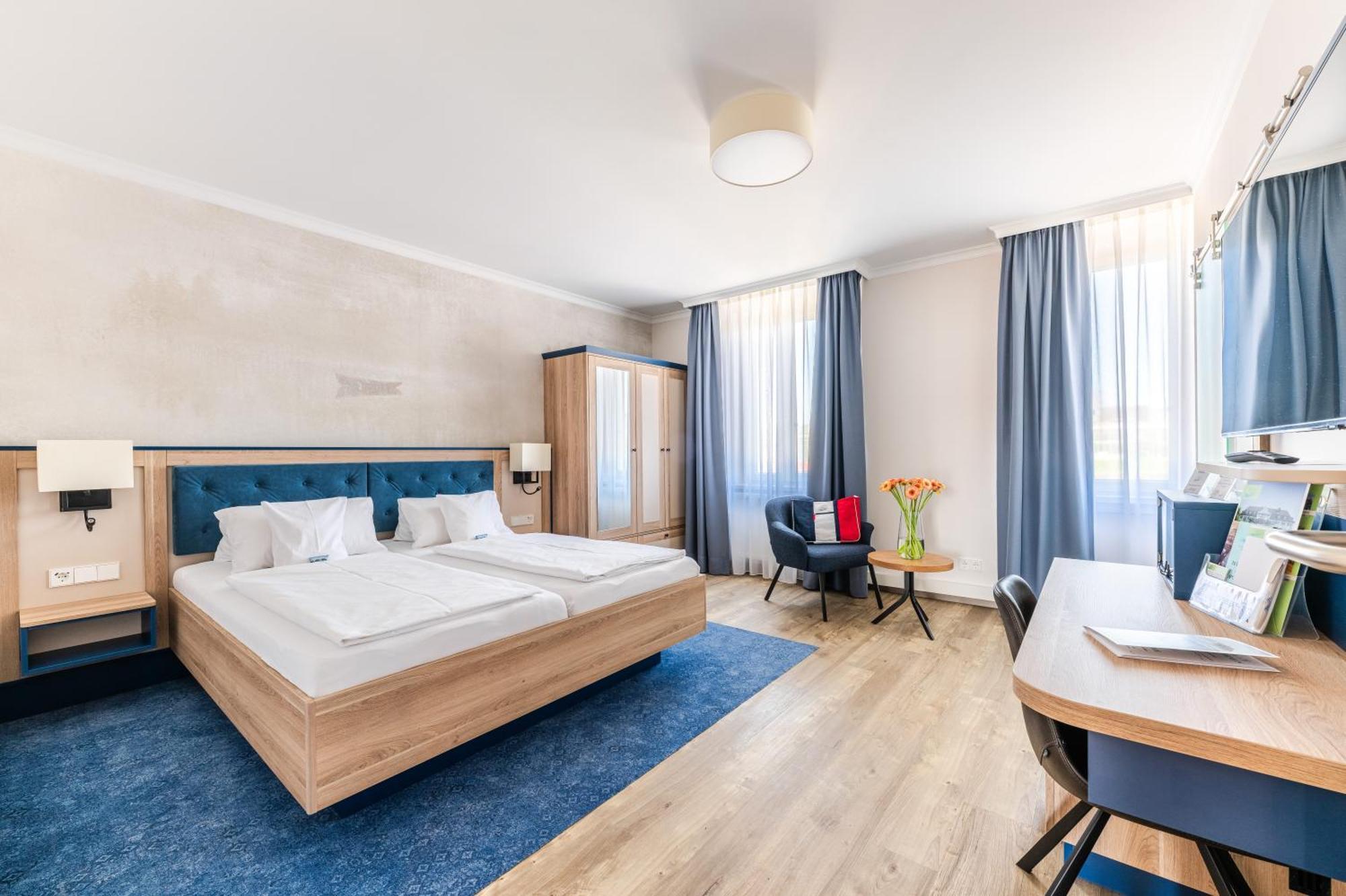 Strandhotel Loechnerhaus Райхенау Экстерьер фото
