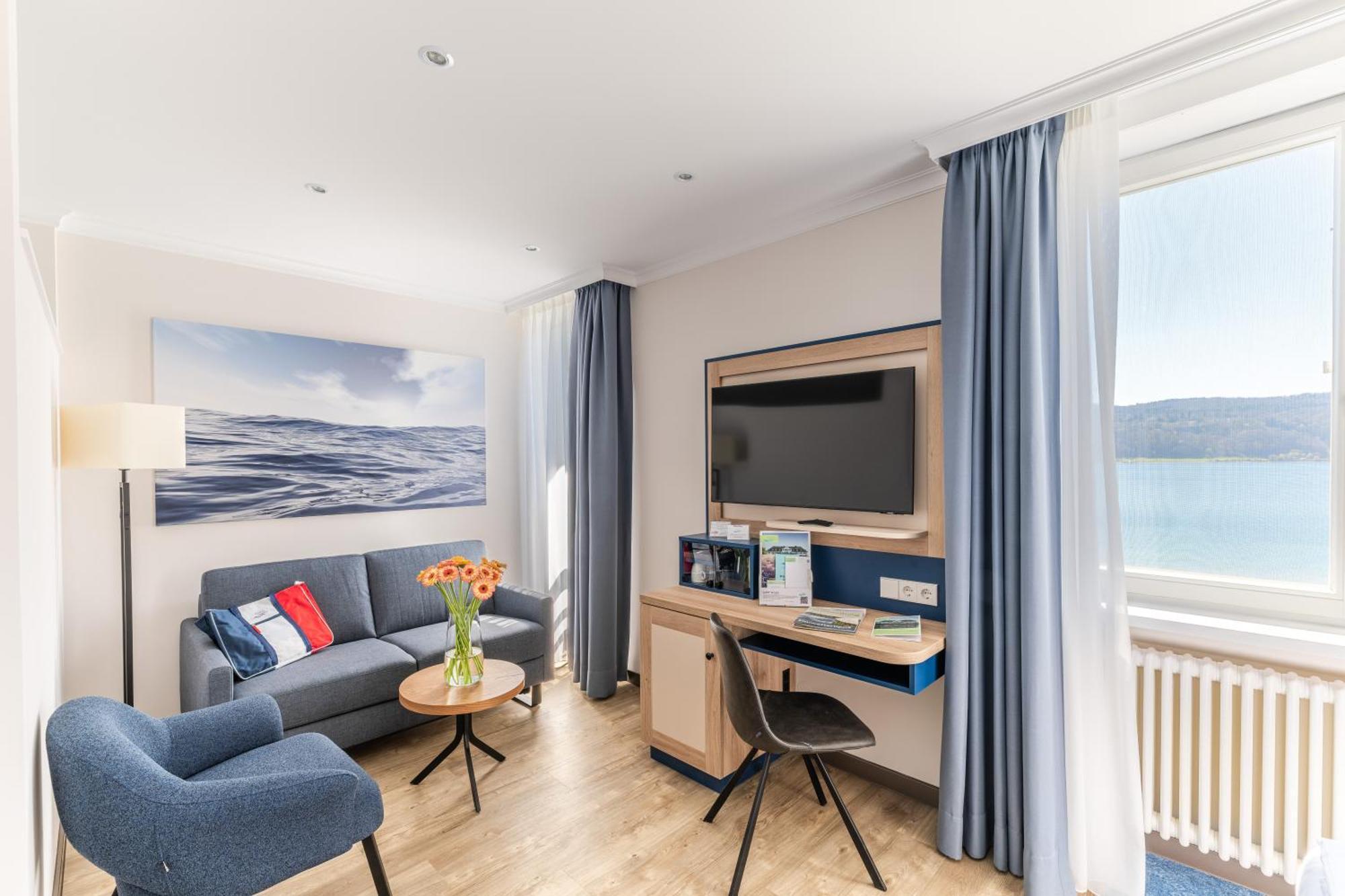 Strandhotel Loechnerhaus Райхенау Экстерьер фото
