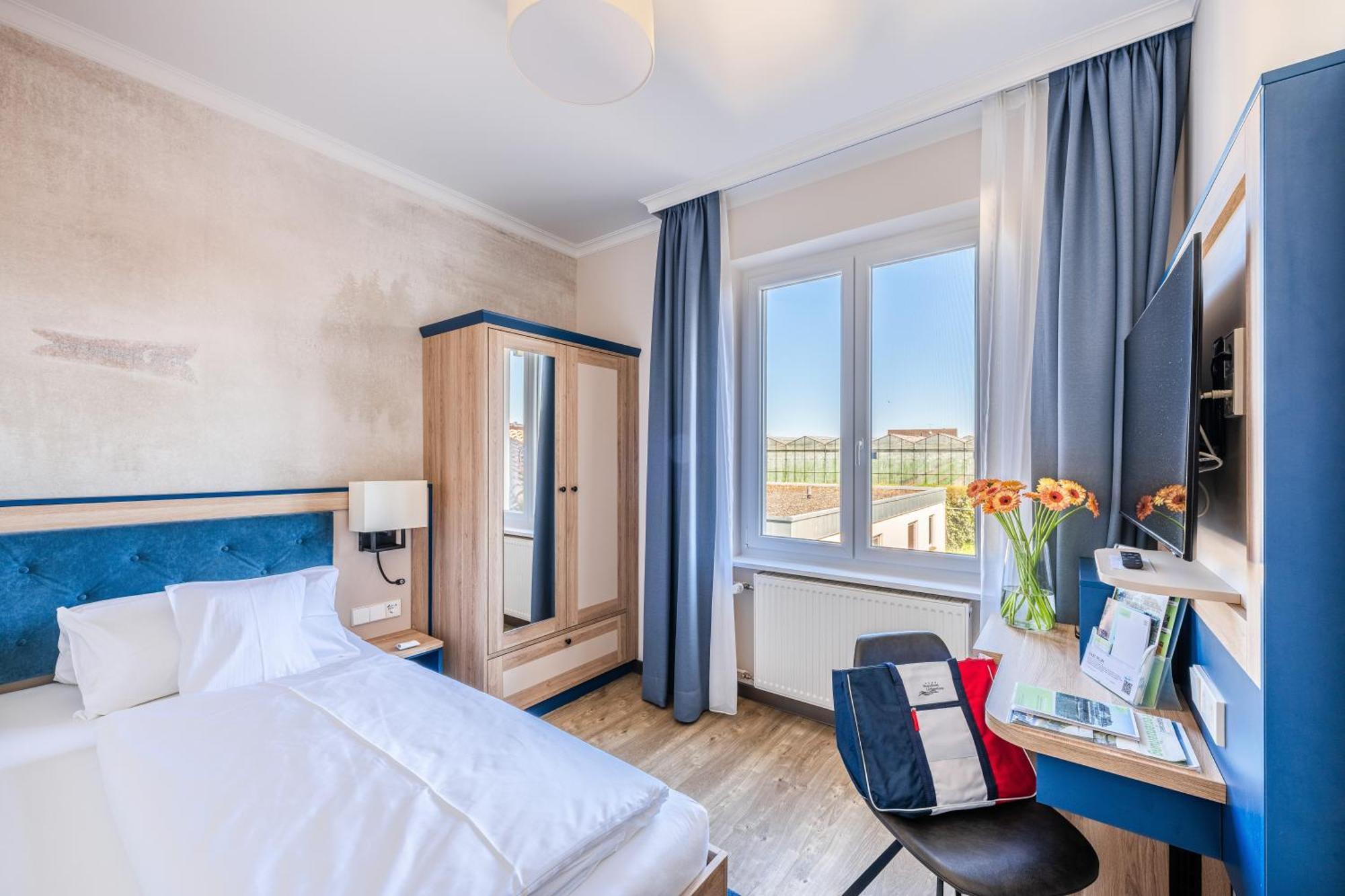 Strandhotel Loechnerhaus Райхенау Экстерьер фото