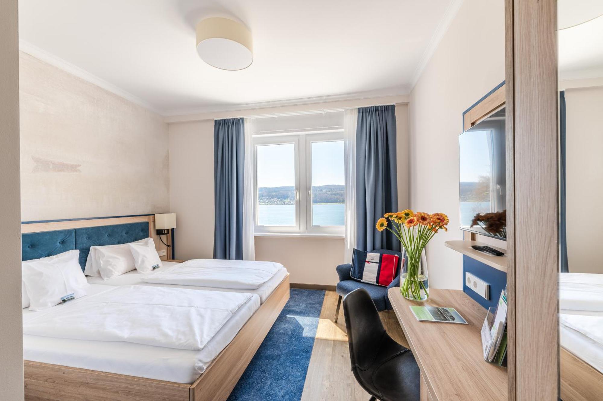 Strandhotel Loechnerhaus Райхенау Экстерьер фото