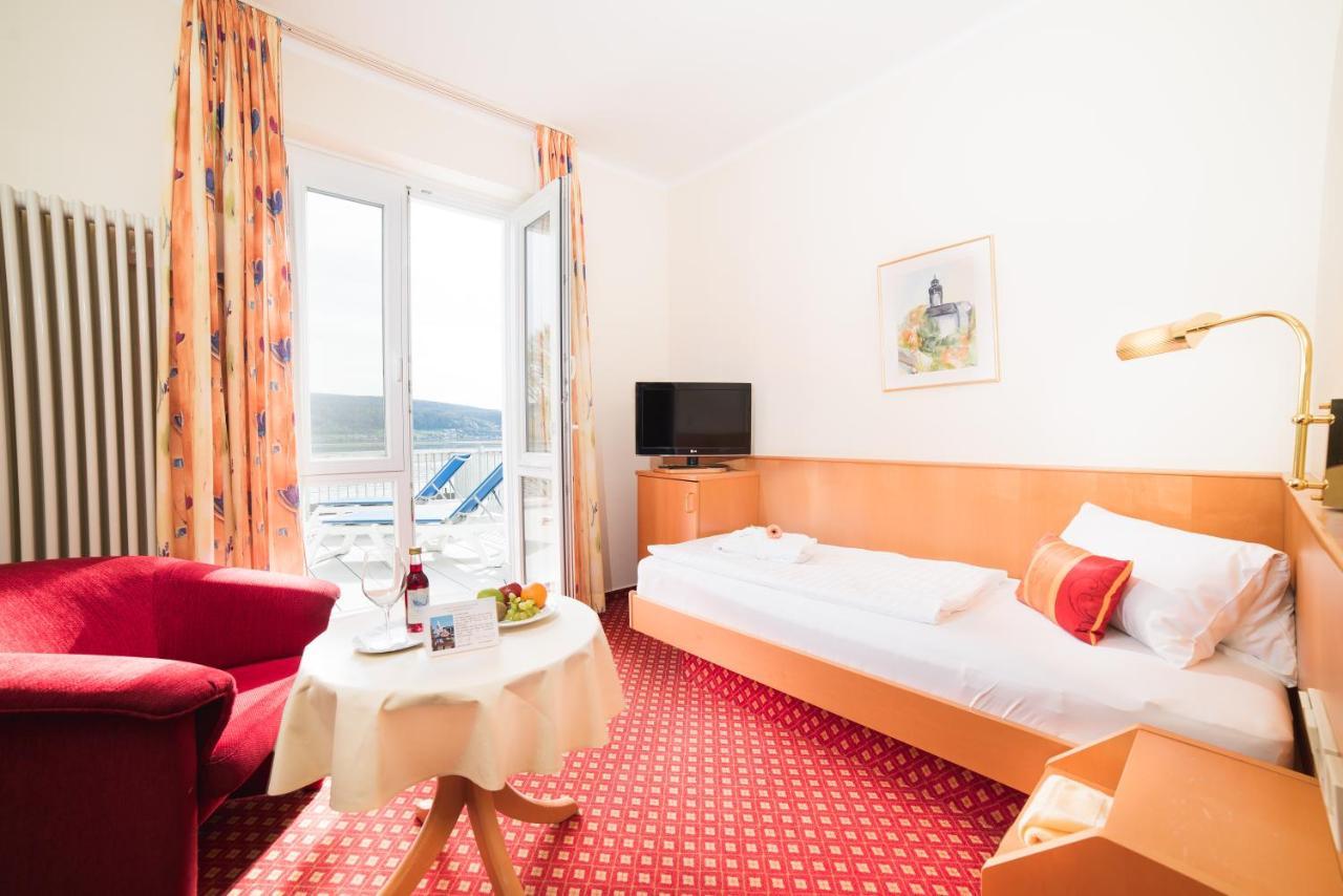 Strandhotel Loechnerhaus Райхенау Экстерьер фото